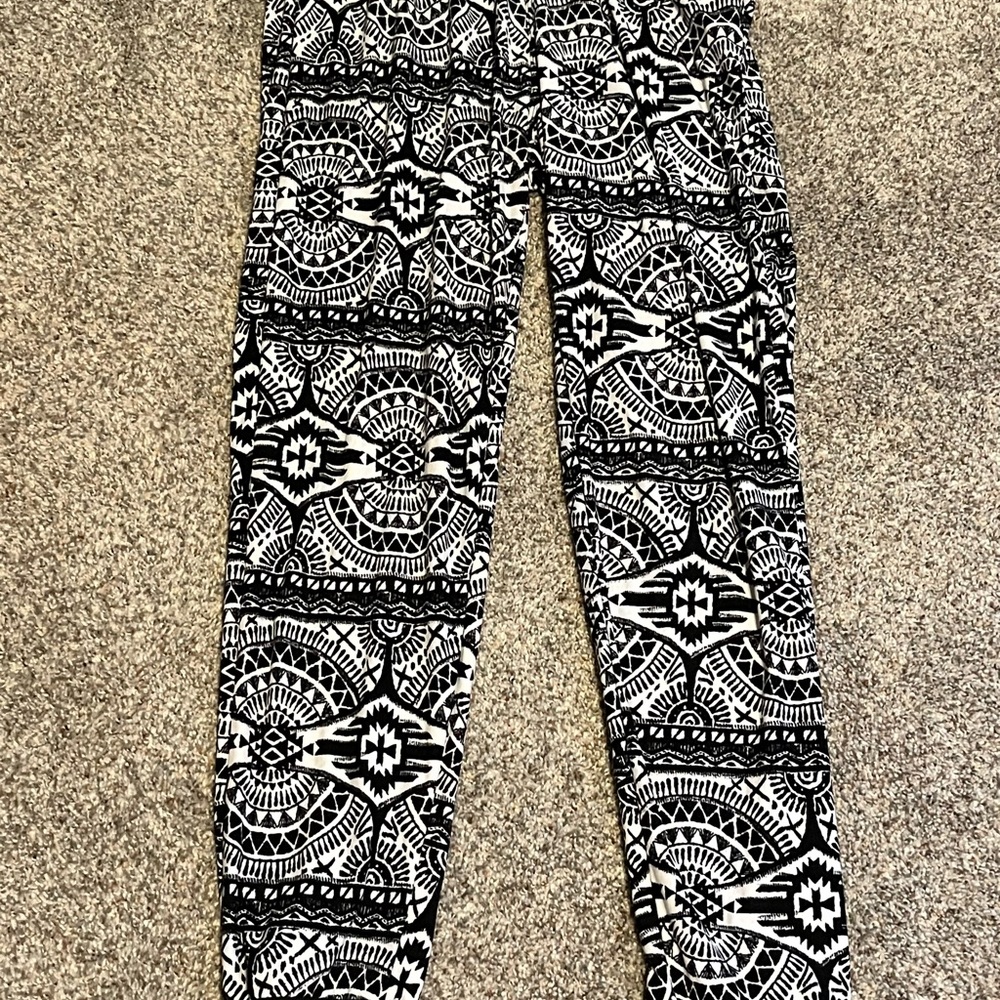 Hot Kiss size medium pants